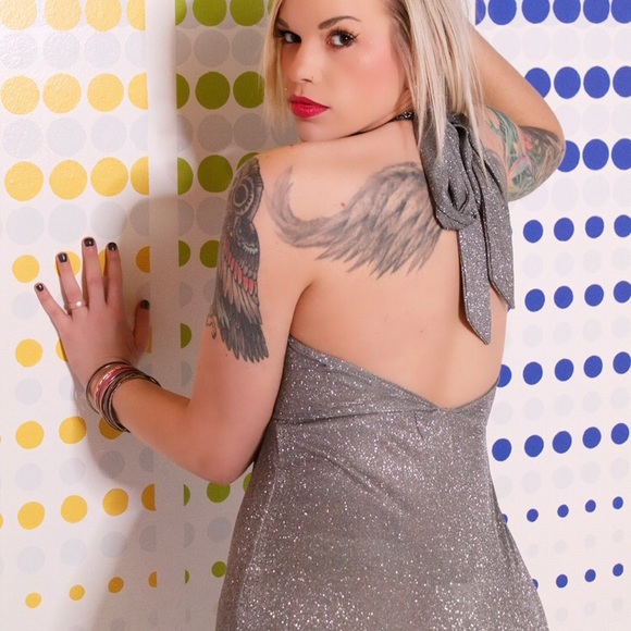 ⚡️ FLASH SALE ⚡️ 💗 Silver Sparkle Halter Bodysuit Pantsuit - Picture 3 of 4